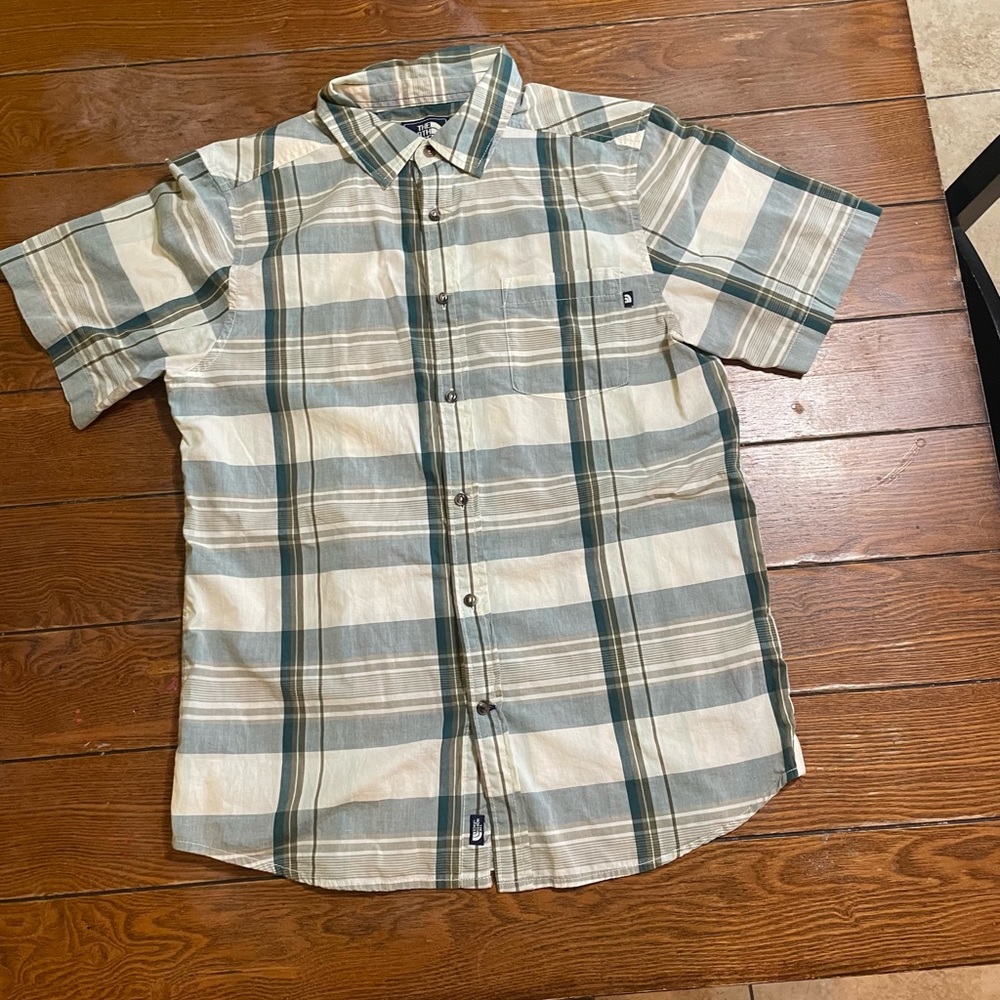 The North Face Size M Men's short sleeve Button Down Shirt  Blue Beige plaid